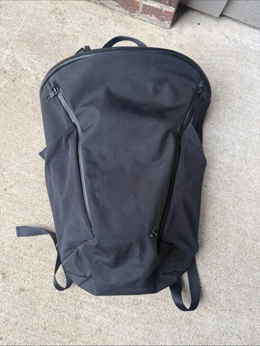 lululemon athletica sleek black